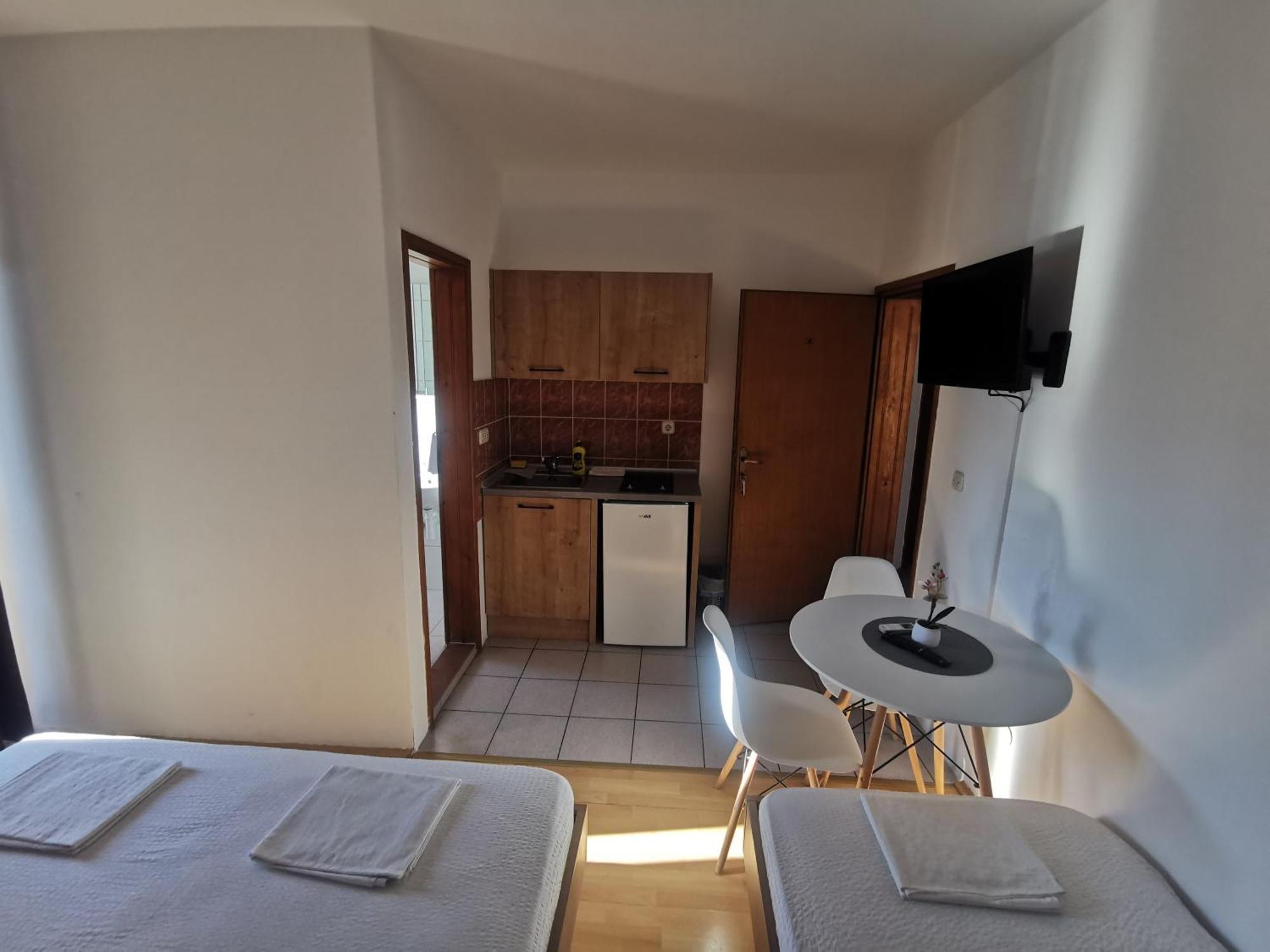 Apartmani Lezenic M Neum Eksteriør billede