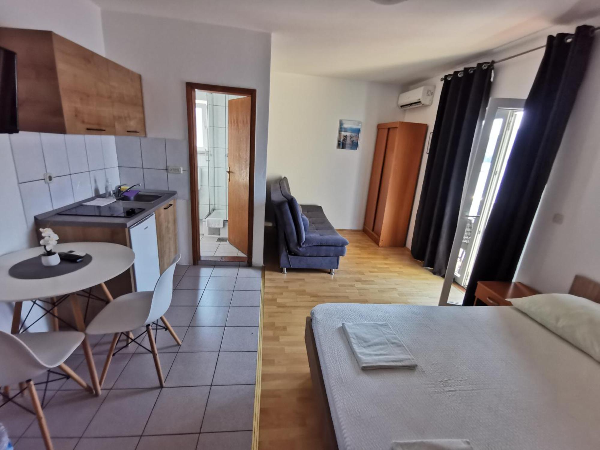 Apartmani Lezenic M Neum Eksteriør billede