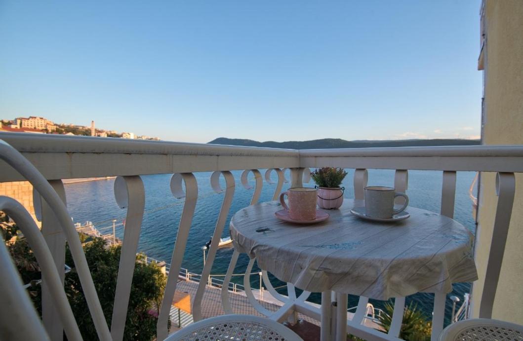 Apartmani Lezenic M Neum Eksteriør billede